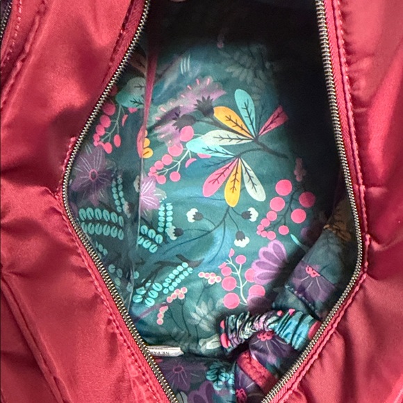 Lug Rumble crossbody tote Raspberry Shoulder Bag- holds a lot!!!! - Picture 7 of 13